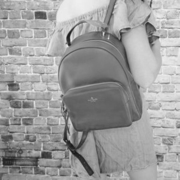 KATE SPADE~Larchomont Avenue Nicole~TAUPE GRAY PEBBLED LEATHER BACKPACK BAG - Picture 2 of 6